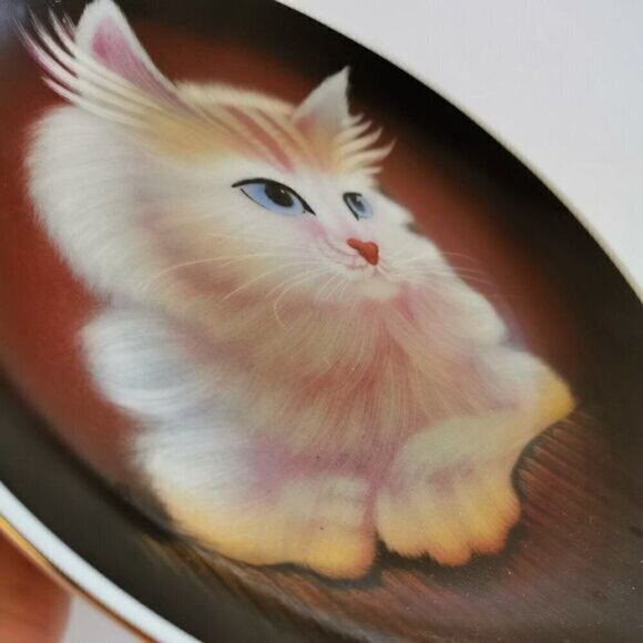Serious Cat Portrait Plate, Collectible China Plate Persian Kitten Glamor Shot - Picture 3 of 6